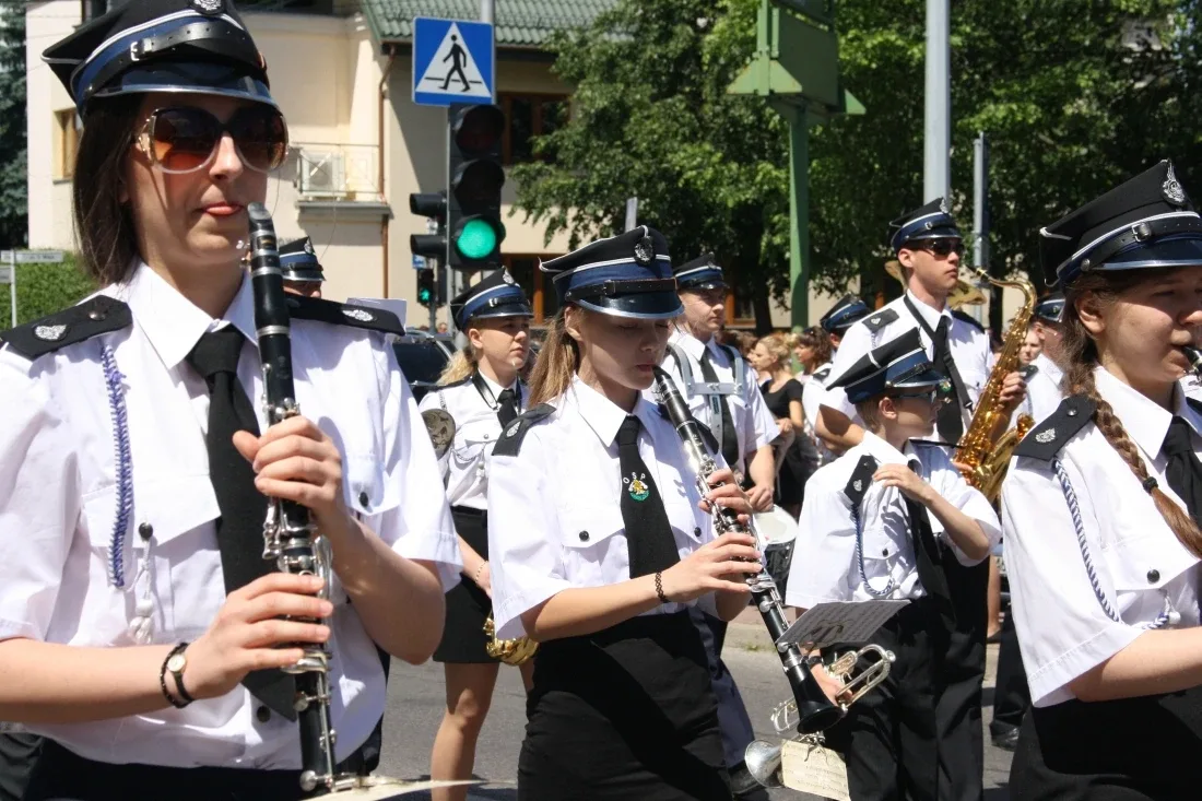 Procesje Bożego Ciała przeszły ulicami miasta (zdjęcia)