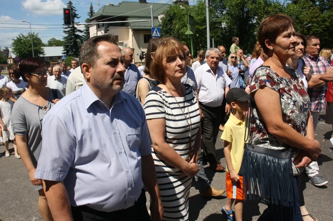 Procesje Bożego Ciała przeszły ulicami miasta (zdjęcia)