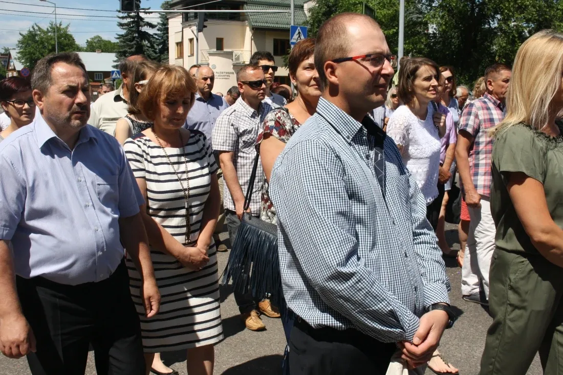Procesje Bożego Ciała przeszły ulicami miasta (zdjęcia)