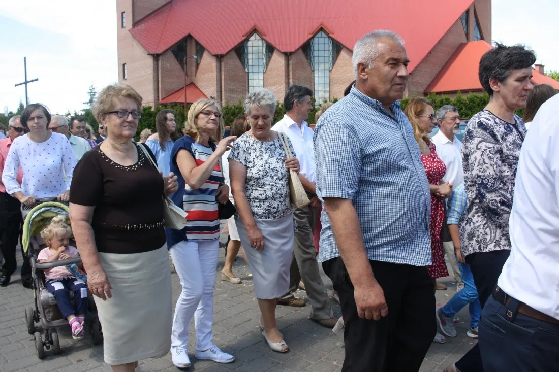 Procesje Bożego Ciała przeszły ulicami miasta (zdjęcia)