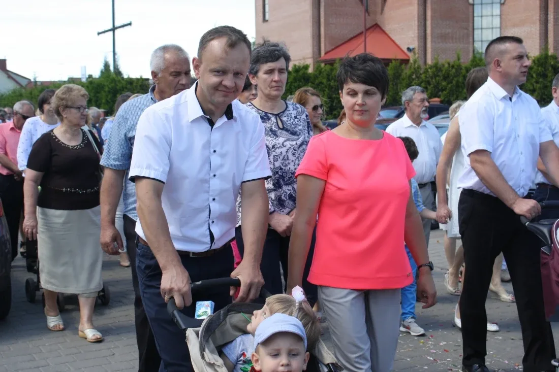 Procesje Bożego Ciała przeszły ulicami miasta (zdjęcia)