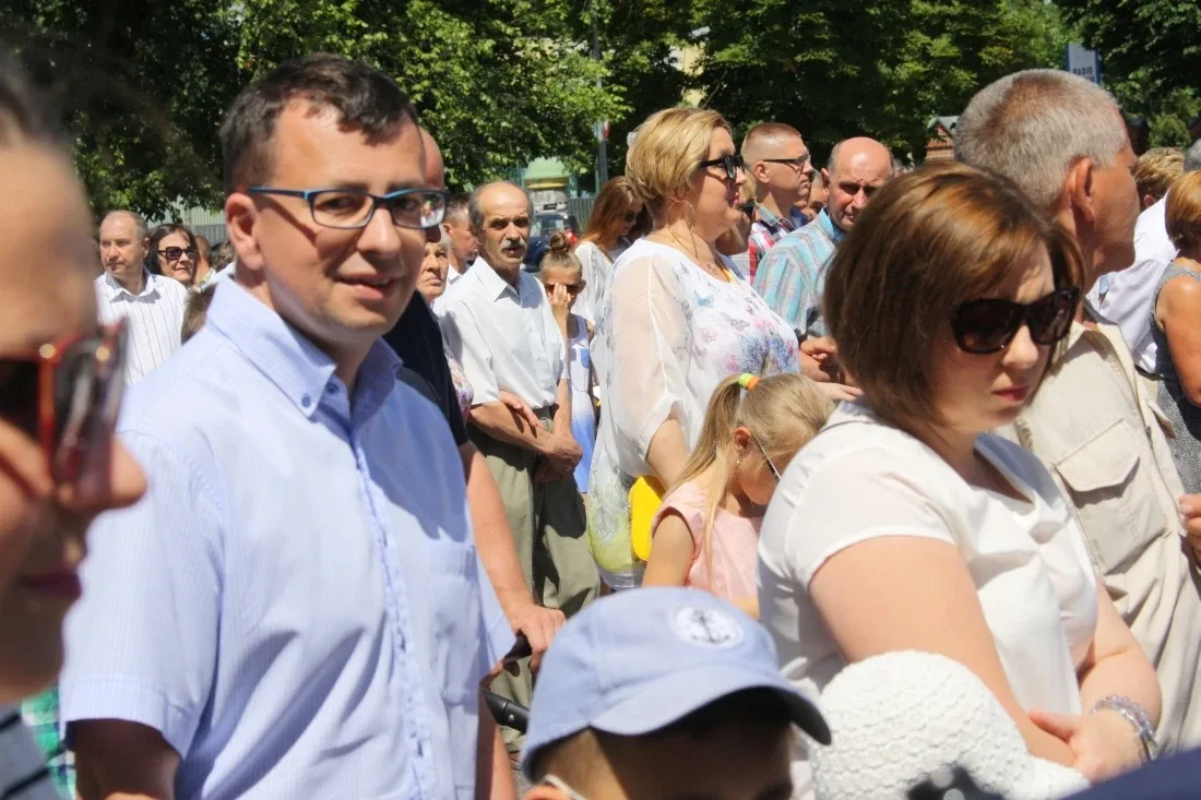 Procesje Bożego Ciała przeszły ulicami miasta (zdjęcia)