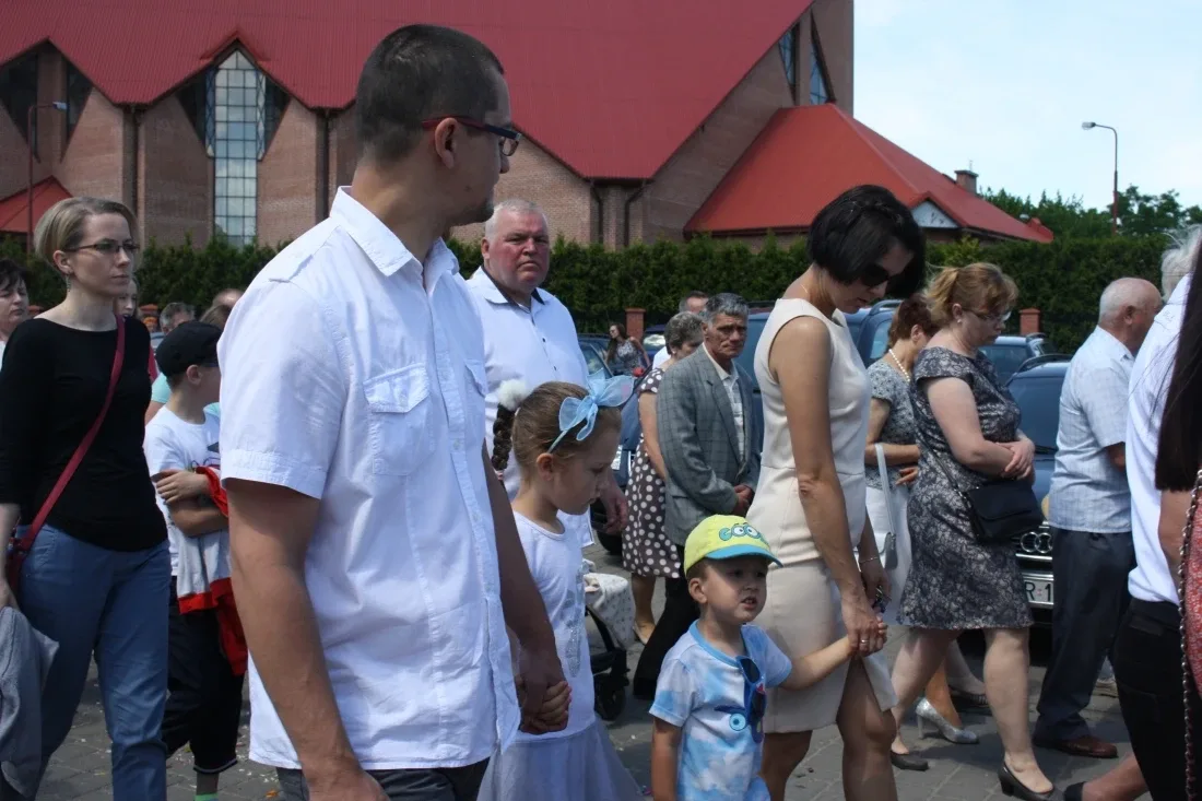 Procesje Bożego Ciała przeszły ulicami miasta (zdjęcia)