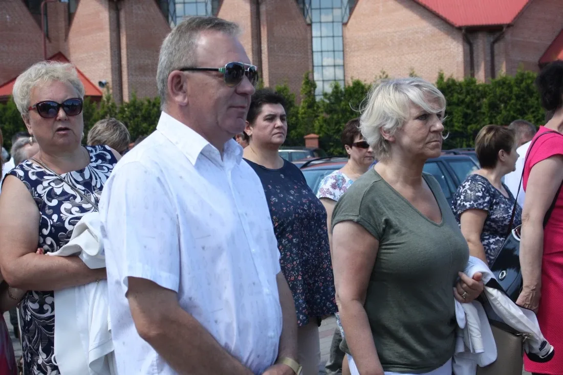 Procesje Bożego Ciała przeszły ulicami miasta (zdjęcia)