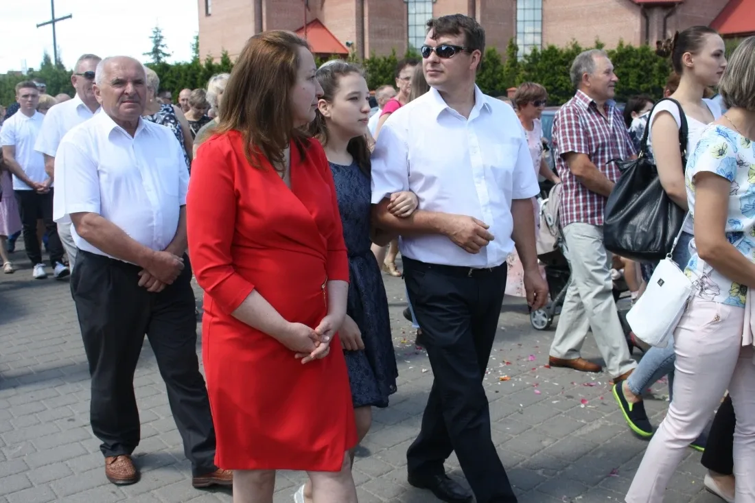 Procesje Bożego Ciała przeszły ulicami miasta (zdjęcia)