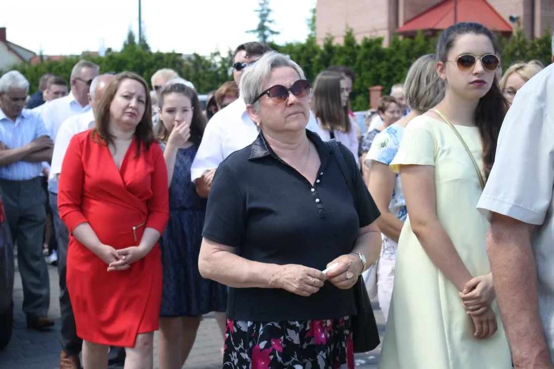 Procesje Bożego Ciała przeszły ulicami miasta (zdjęcia)