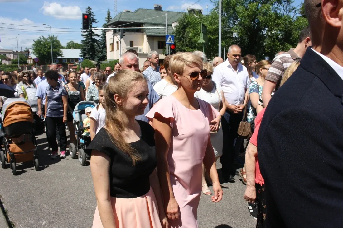 Procesje Bożego Ciała przeszły ulicami miasta (zdjęcia)