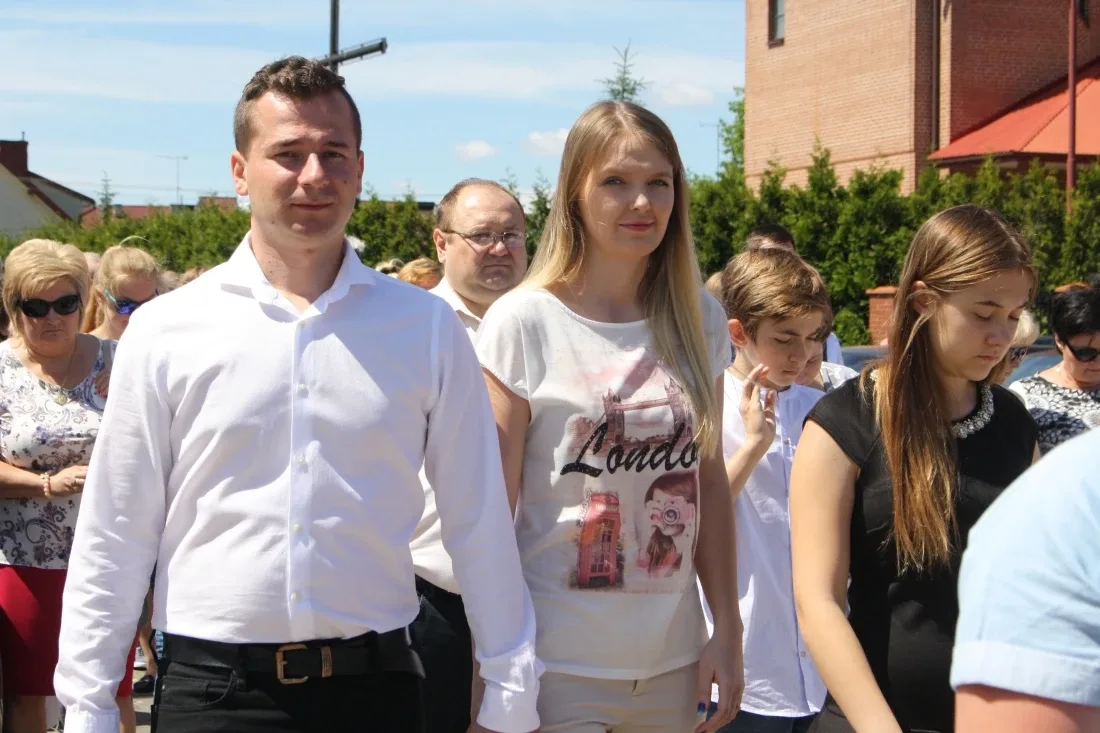 Procesje Bożego Ciała przeszły ulicami miasta (zdjęcia)