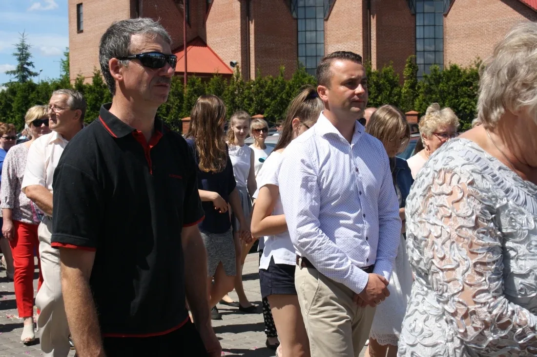 Procesje Bożego Ciała przeszły ulicami miasta (zdjęcia)