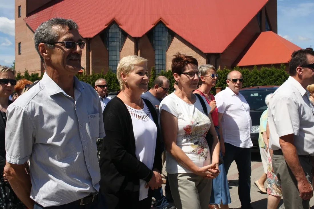 Procesje Bożego Ciała przeszły ulicami miasta (zdjęcia)
