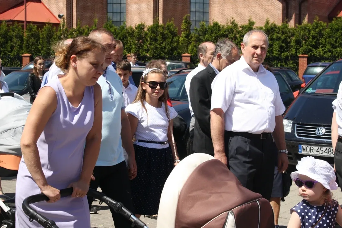 Procesje Bożego Ciała przeszły ulicami miasta (zdjęcia)