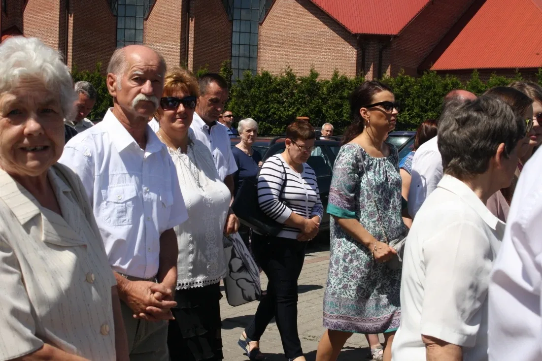 Procesje Bożego Ciała przeszły ulicami miasta (zdjęcia)