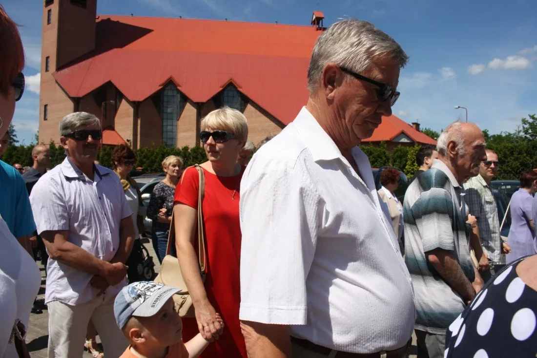 Procesje Bożego Ciała przeszły ulicami miasta (zdjęcia)