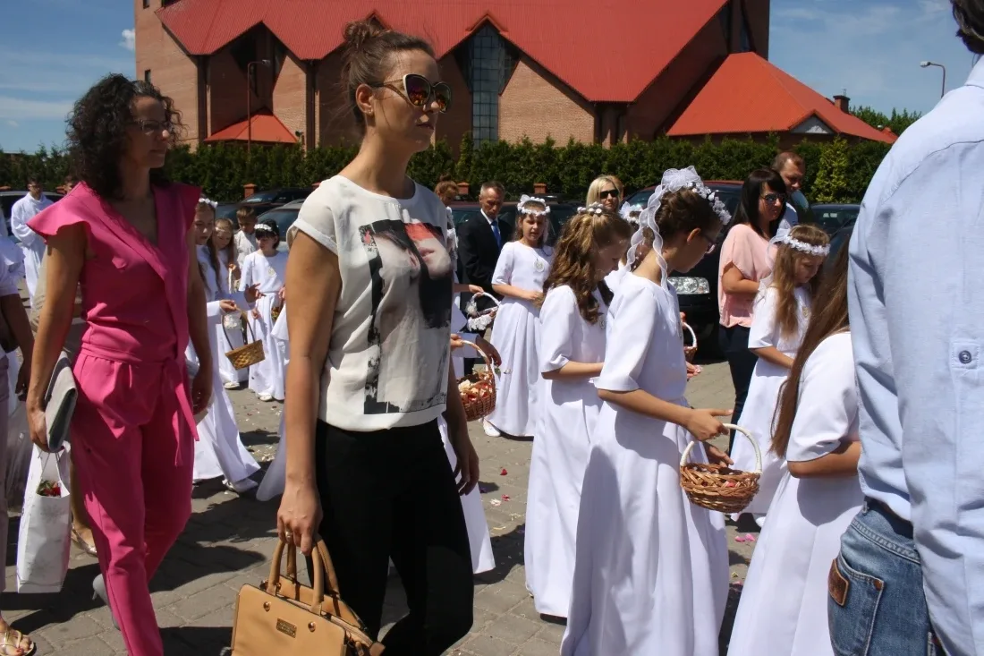Procesje Bożego Ciała przeszły ulicami miasta (zdjęcia)