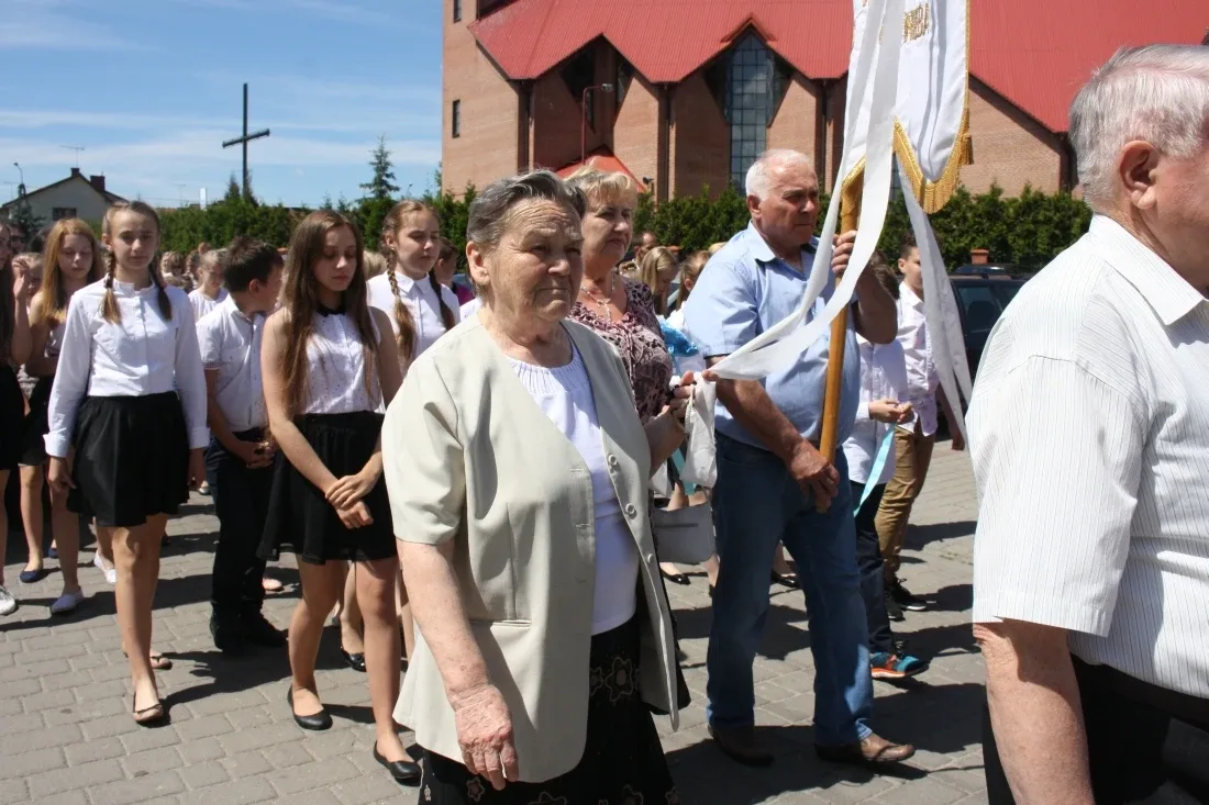 Procesje Bożego Ciała przeszły ulicami miasta (zdjęcia)