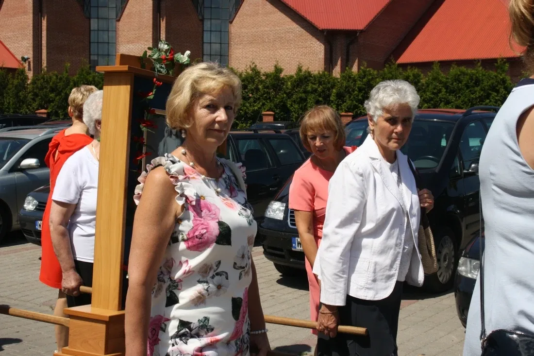 Procesje Bożego Ciała przeszły ulicami miasta (zdjęcia)