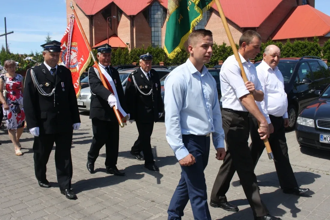 Procesje Bożego Ciała przeszły ulicami miasta (zdjęcia)
