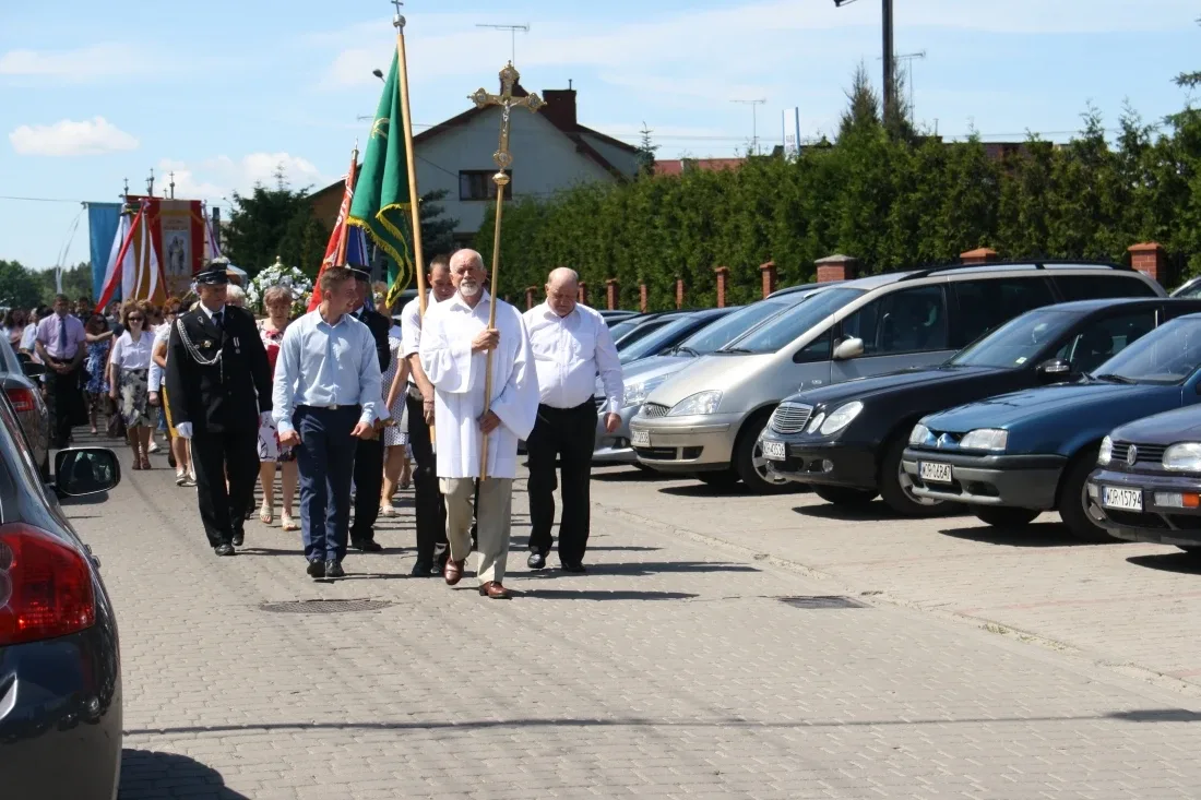 Procesje Bożego Ciała przeszły ulicami miasta (zdjęcia)