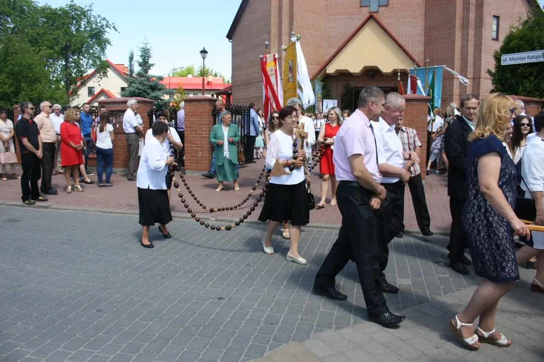 Procesje Bożego Ciała przeszły ulicami miasta (zdjęcia)