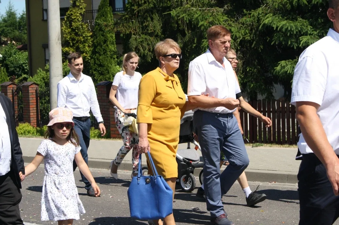 Procesje Bożego Ciała przeszły ulicami miasta (zdjęcia)