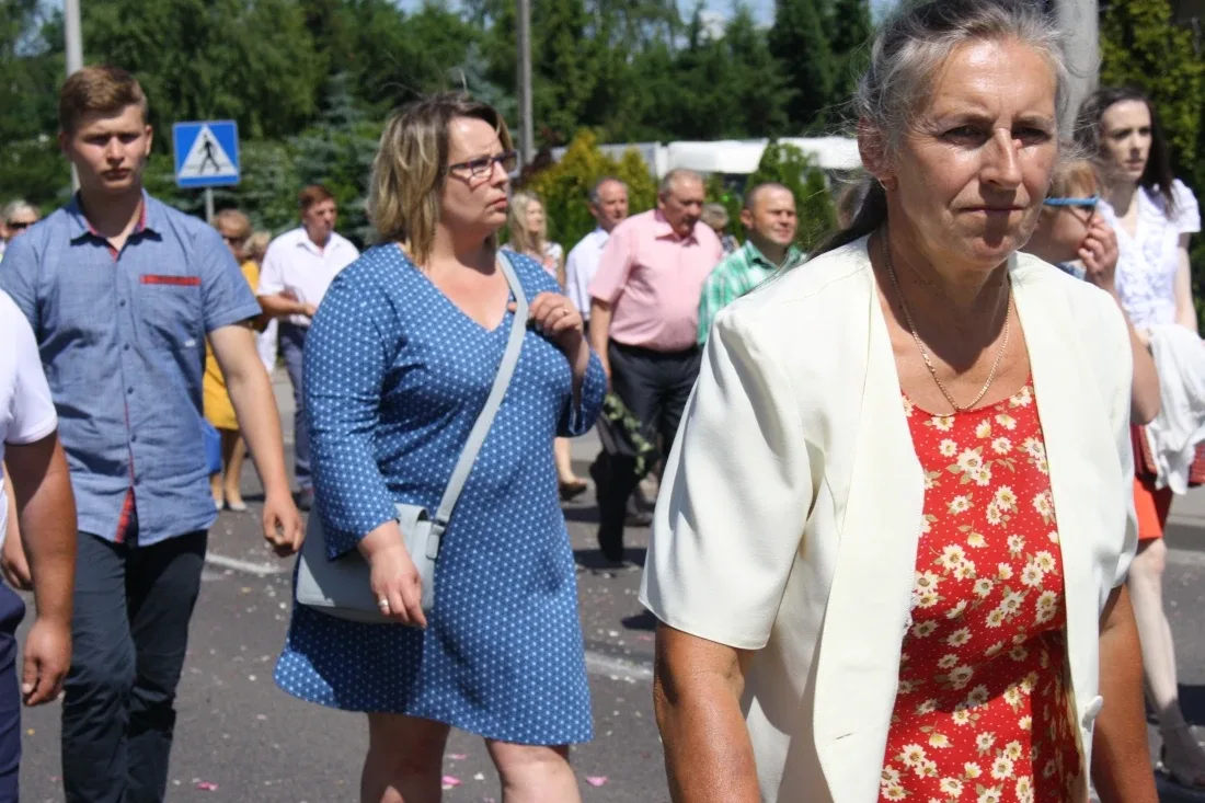 Procesje Bożego Ciała przeszły ulicami miasta (zdjęcia)