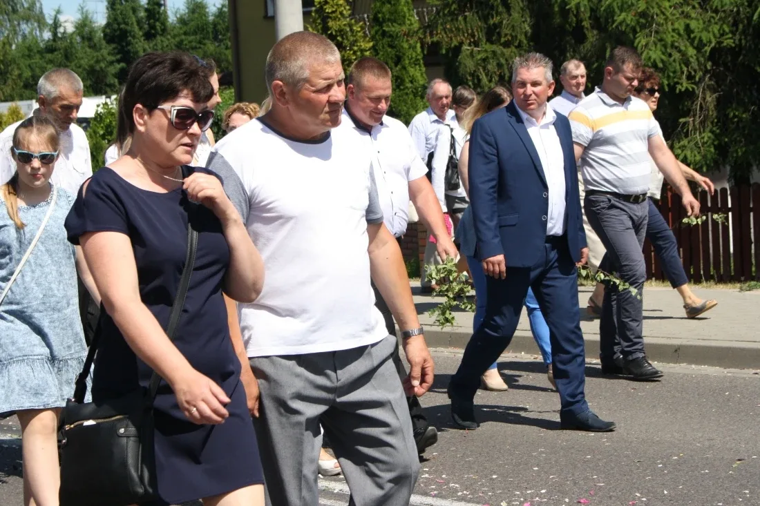Procesje Bożego Ciała przeszły ulicami miasta (zdjęcia)