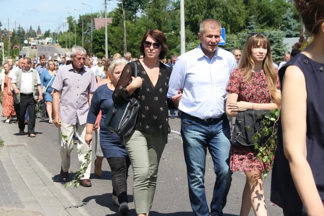 Procesje Bożego Ciała przeszły ulicami miasta (zdjęcia)