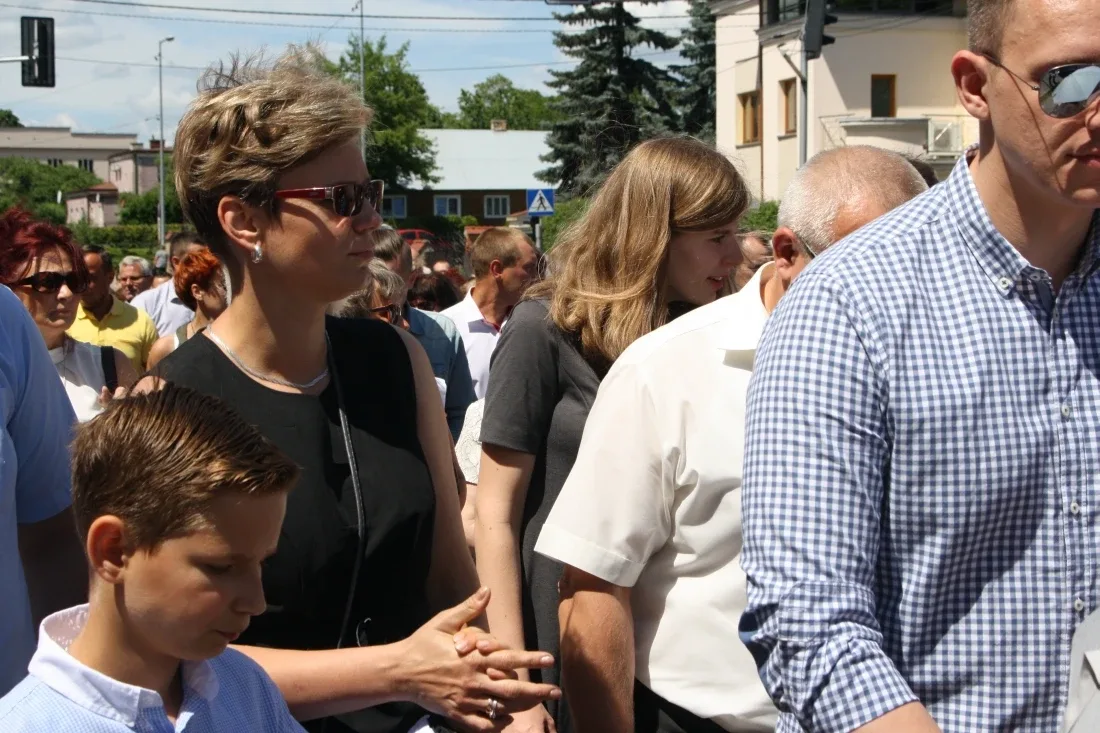Procesje Bożego Ciała przeszły ulicami miasta (zdjęcia)