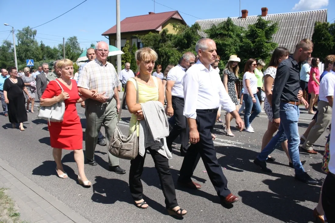 Procesje Bożego Ciała przeszły ulicami miasta (zdjęcia)