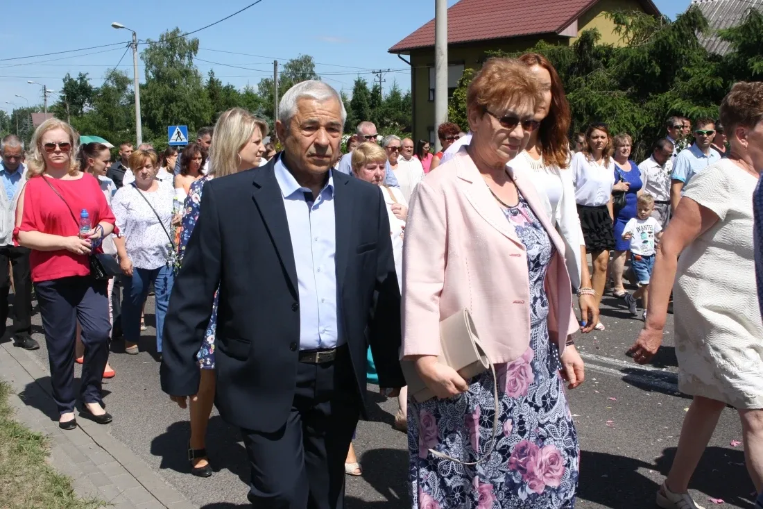 Procesje Bożego Ciała przeszły ulicami miasta (zdjęcia)