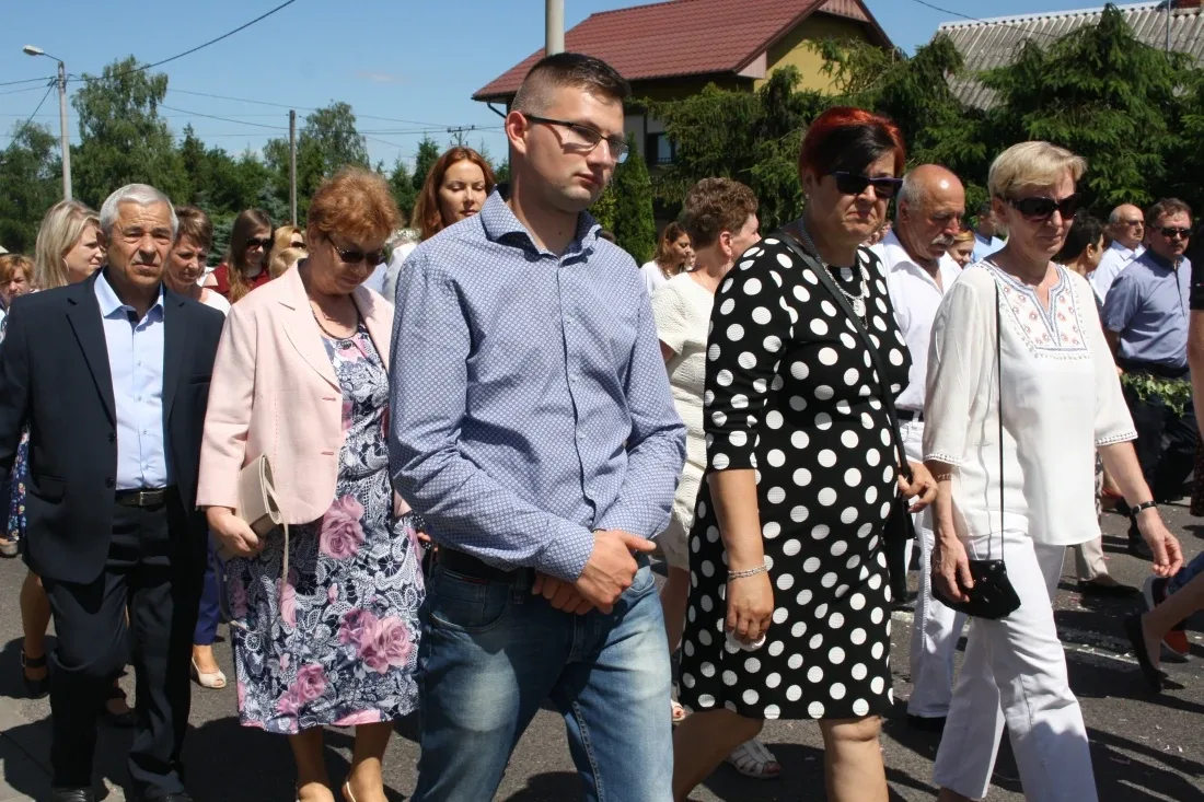 Procesje Bożego Ciała przeszły ulicami miasta (zdjęcia)