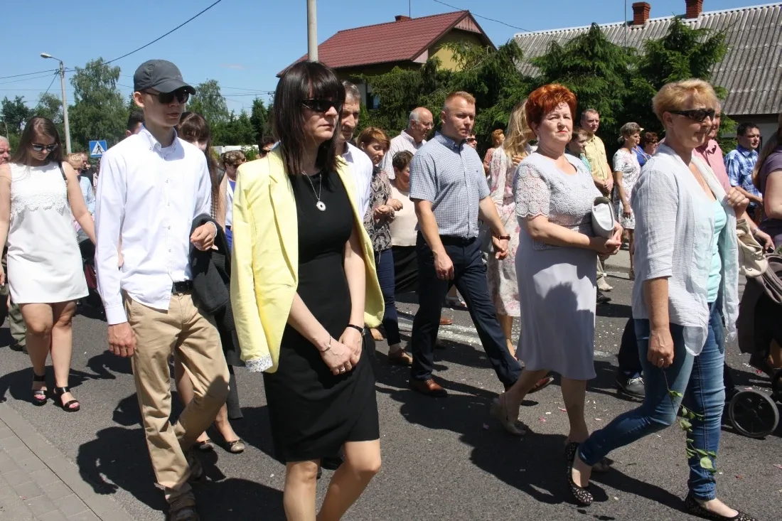 Procesje Bożego Ciała przeszły ulicami miasta (zdjęcia)
