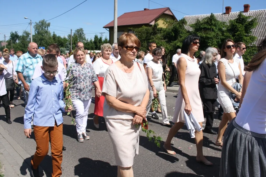 Procesje Bożego Ciała przeszły ulicami miasta (zdjęcia)