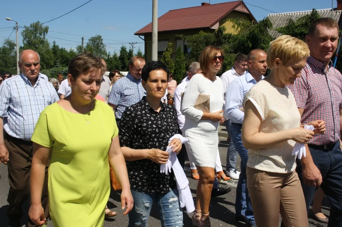 Procesje Bożego Ciała przeszły ulicami miasta (zdjęcia)