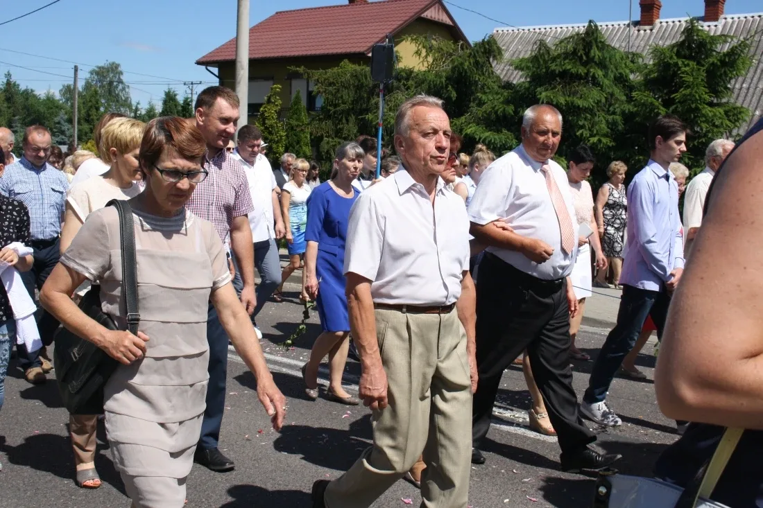 Procesje Bożego Ciała przeszły ulicami miasta (zdjęcia)