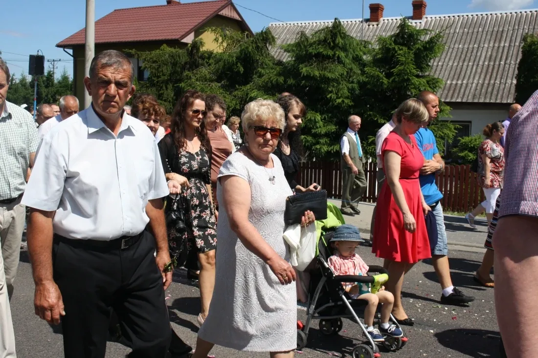 Procesje Bożego Ciała przeszły ulicami miasta (zdjęcia)