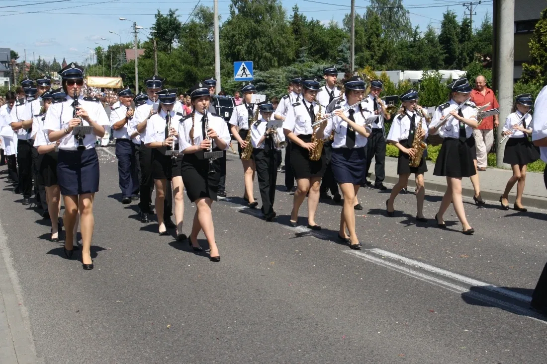 Procesje Bożego Ciała przeszły ulicami miasta (zdjęcia)