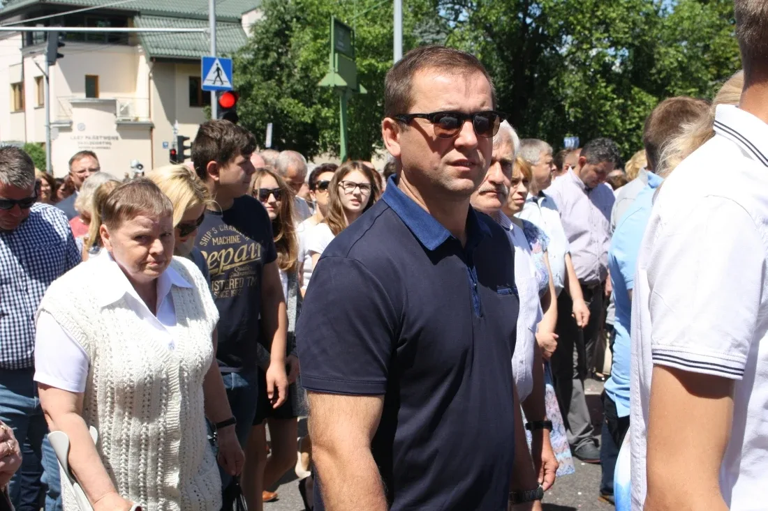 Procesje Bożego Ciała przeszły ulicami miasta (zdjęcia)