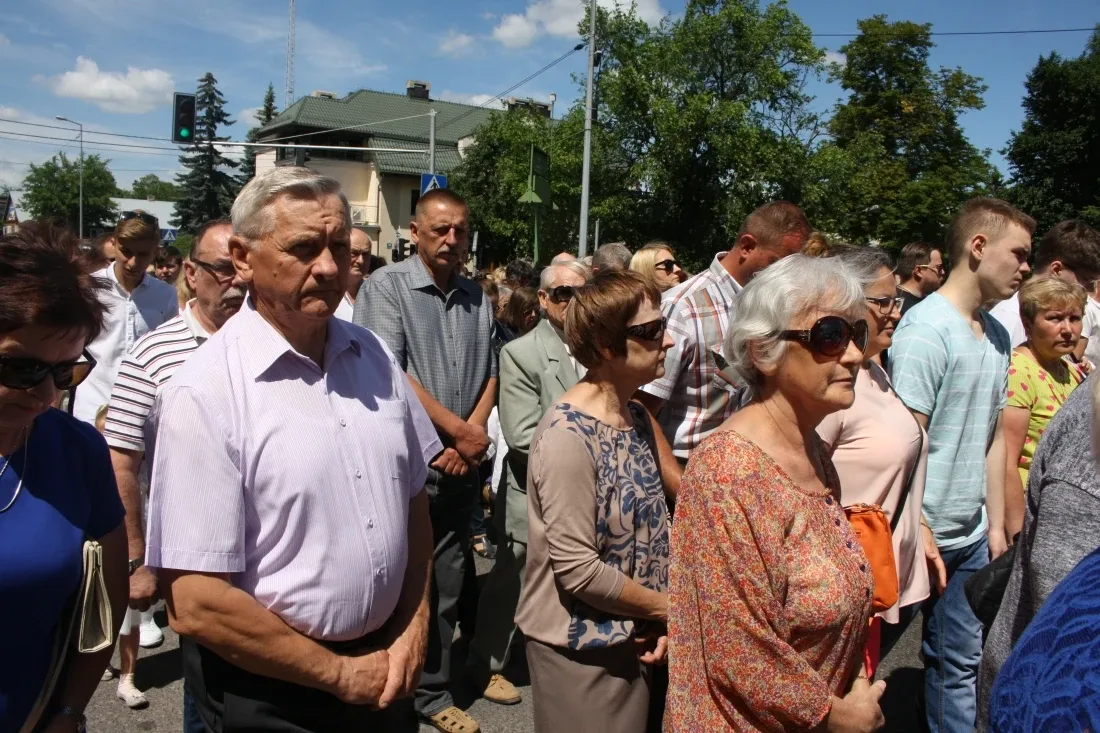 Procesje Bożego Ciała przeszły ulicami miasta (zdjęcia)