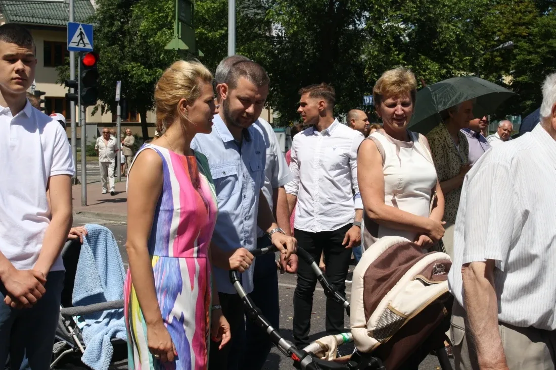 Procesje Bożego Ciała przeszły ulicami miasta (zdjęcia)