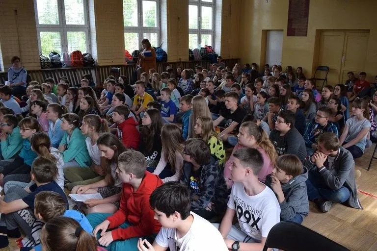 "Jeden z dziesięciu" w murach Szkoły Podstawowej nr 1 (zdjęcia)