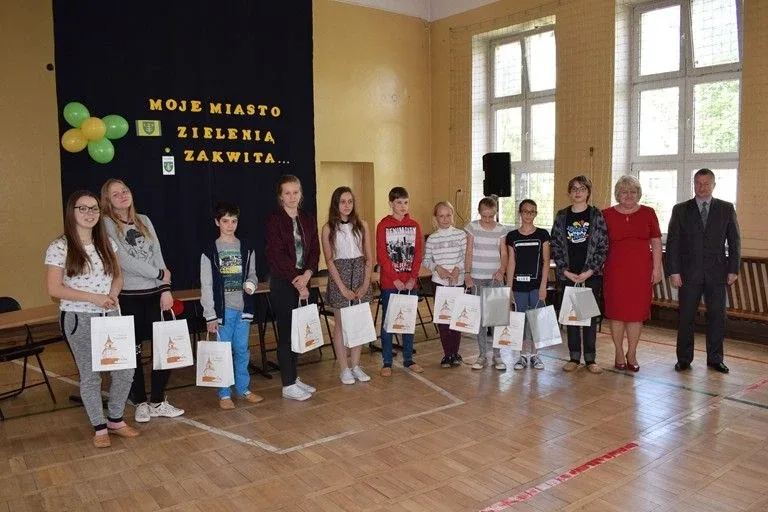 "Jeden z dziesięciu" w murach Szkoły Podstawowej nr 1 (zdjęcia)
