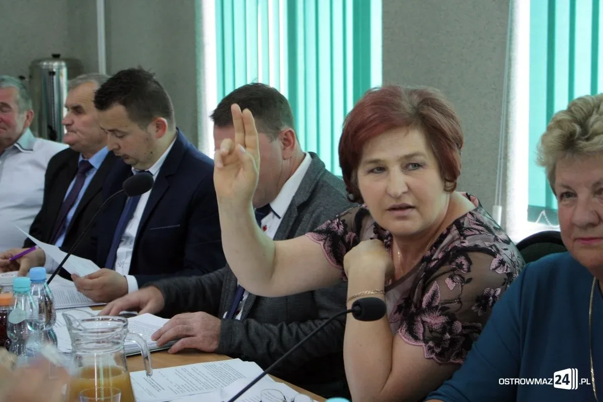 Jednogłośne absolutorium dla wójta Waldemara Brzostka (zdjęcia)