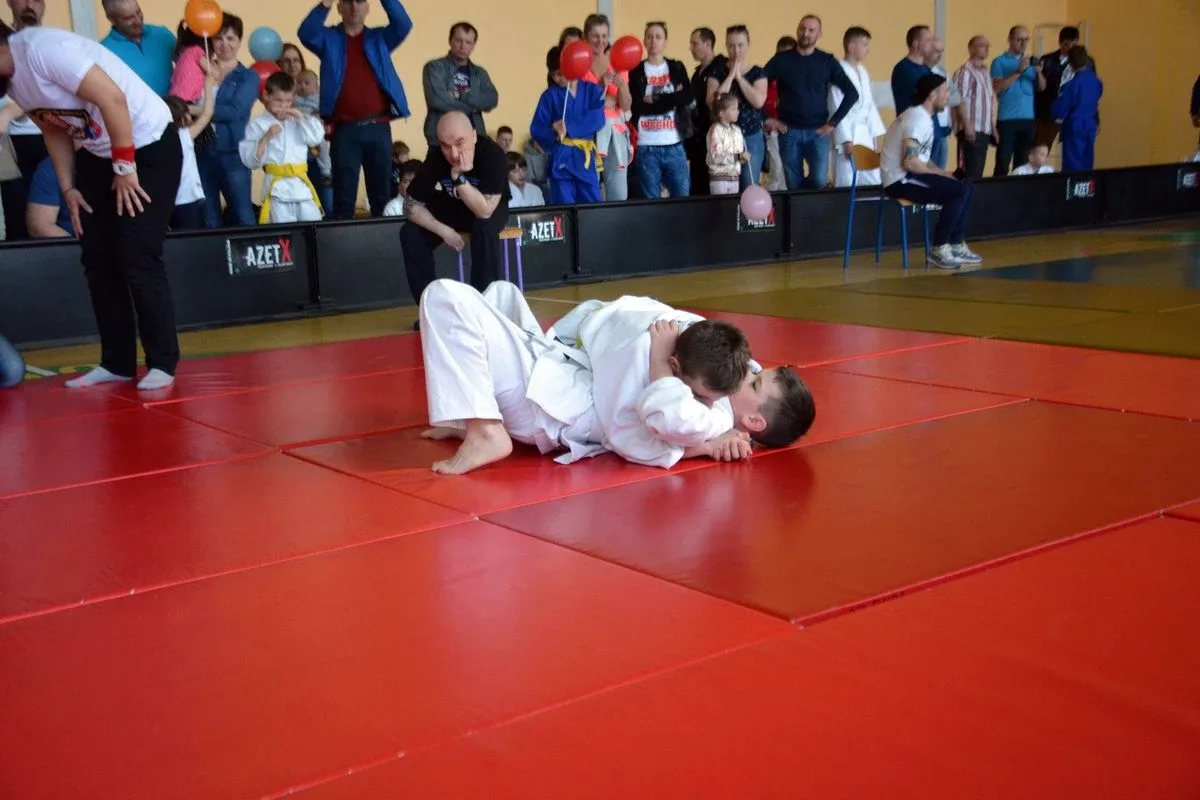Młodzież z ostrowskiej Academii Gorila z medalami (zdjęcia)