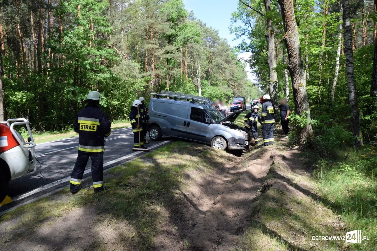 Zderzenie fiata z kią na trasie Ostrów Mazowiecka-Ostrołęka (zdjęcia)