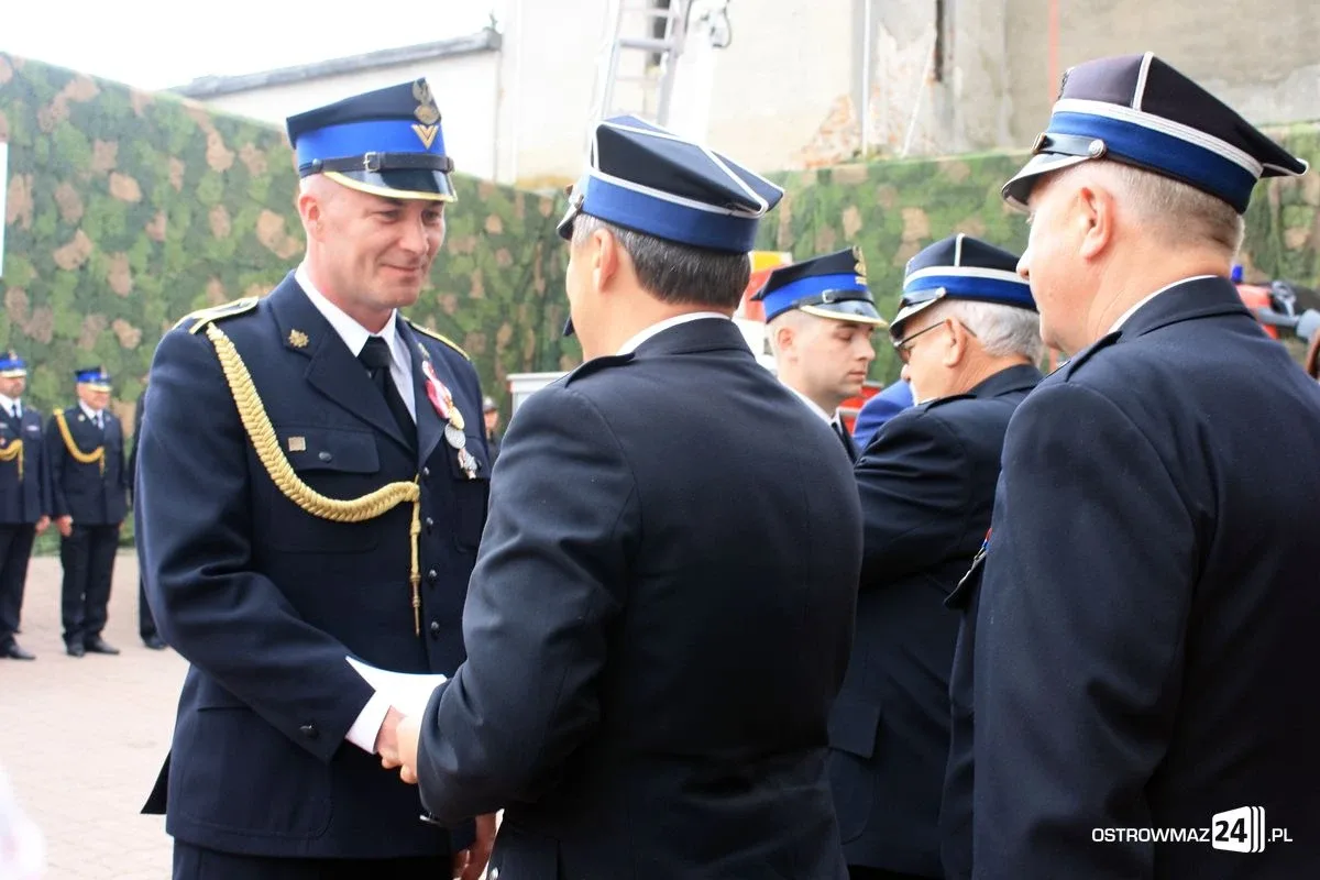 Dzień Strażaka: odznaczenia i awanse (zdjęcia)