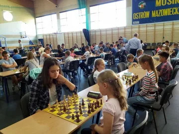 Szachowe batalie dla Mateusza Janowicza (zdjęcia)