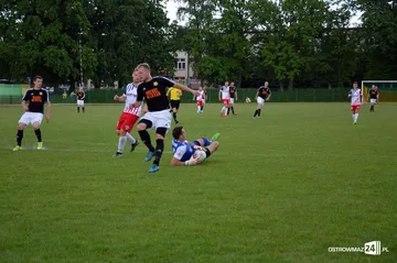 Ostrovia uległa Błękitnym Raciąż (zdjęcia, wideo)