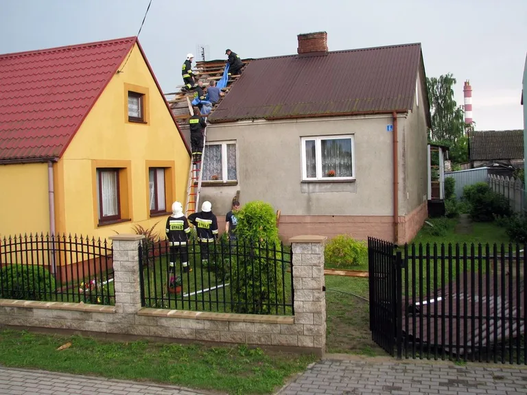 Skutki nawałnic nad powiatem ostrowskim (zdjęcia)