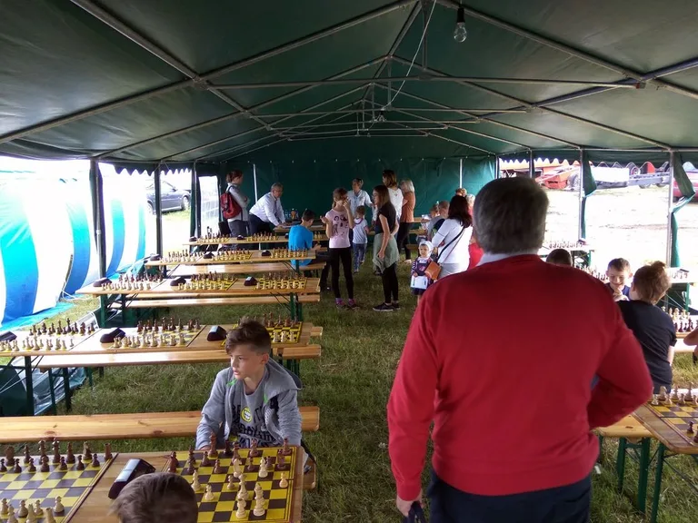 Szachiści walczyli o puchar wójta gminy Małkinia Górna (zdjęcia)